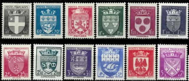 France year 1942 stamps Arms of Various Cities