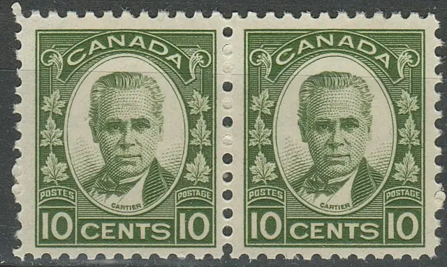 Canada postage stamps year 1930 - 10c pair